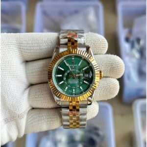 role x oyster perpetual sky dweller